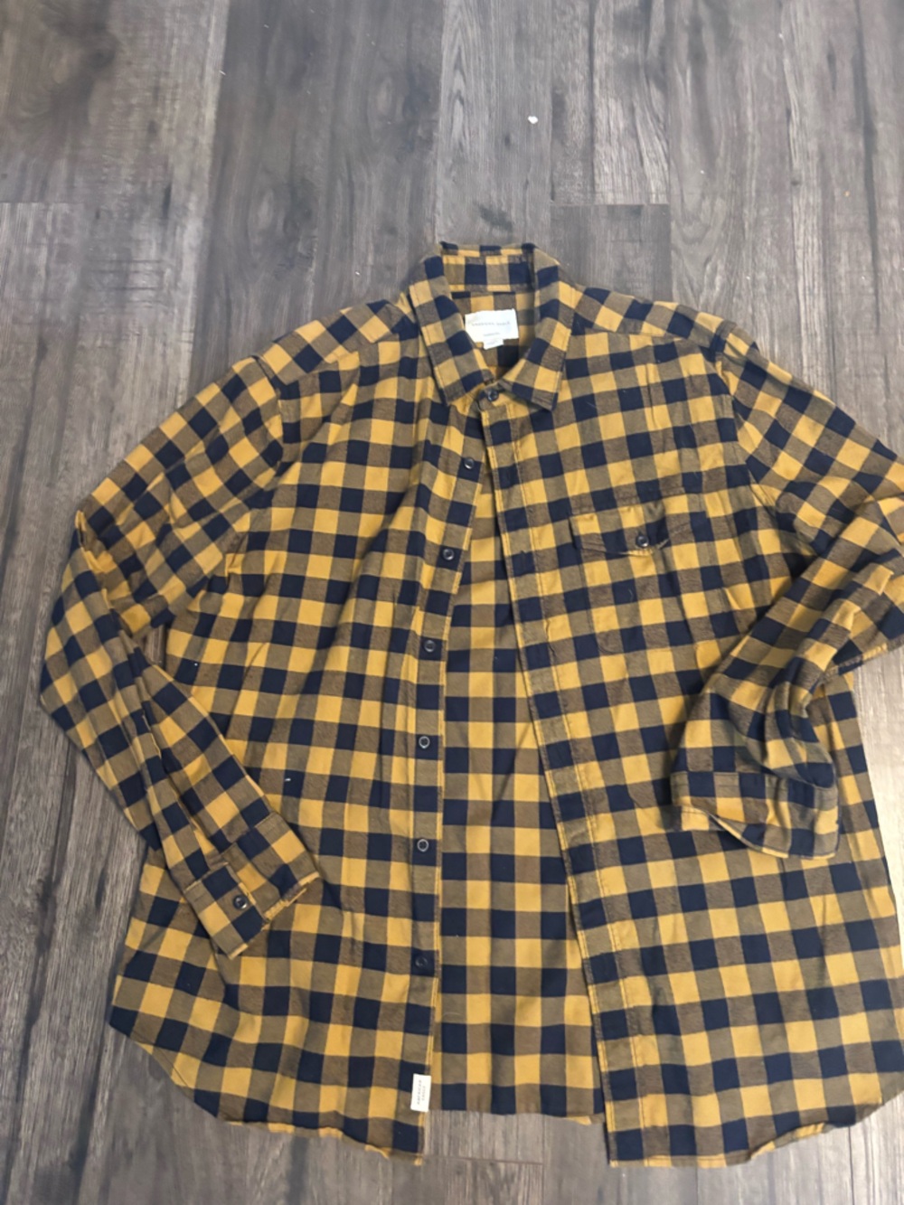 American Eagle Outfitters Yellow and Navy Plaid Button-Down Shirt
